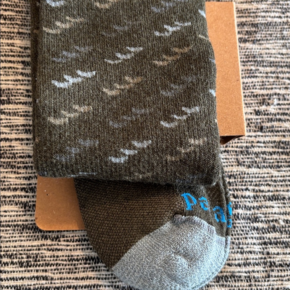 Patagonia Heavyweight Wool Knee Socks - Dark Green and Gray - Picture 3 of 4